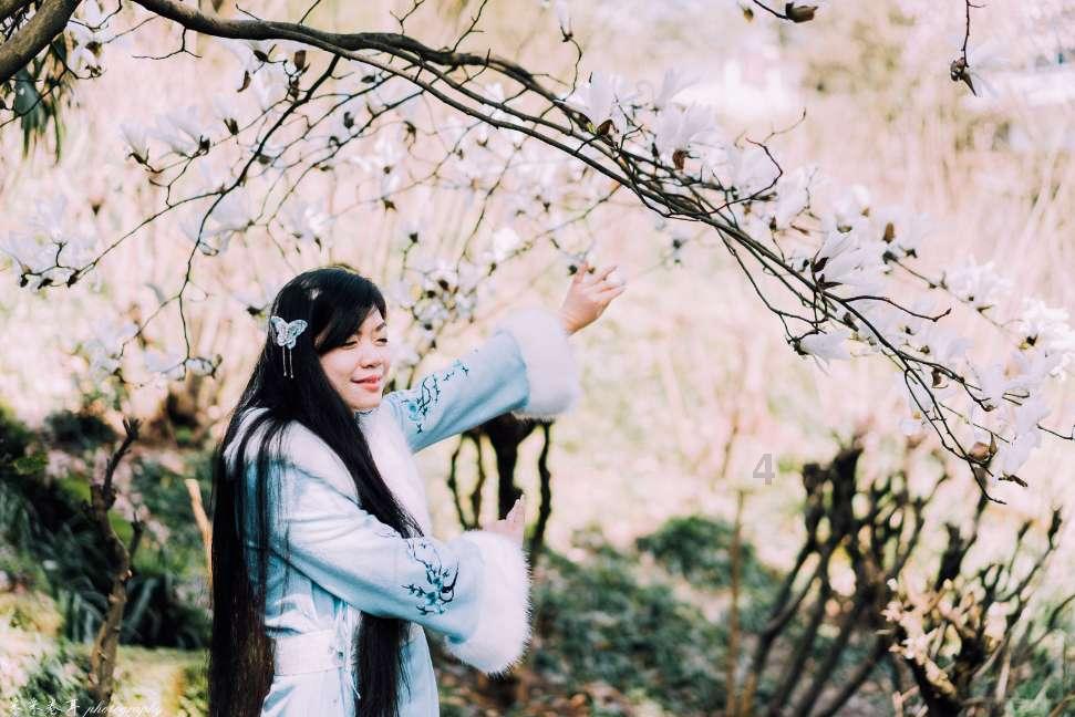 多彩时尚美发沙龙